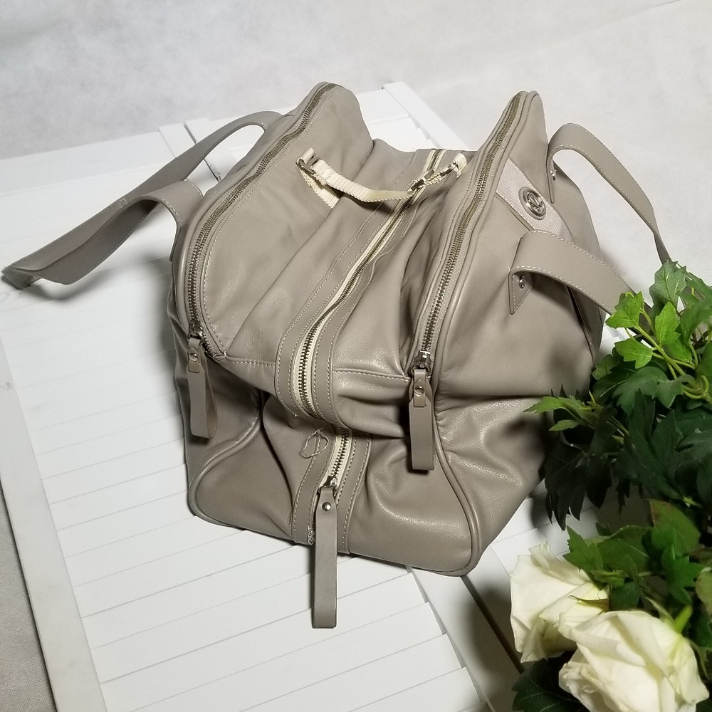 Lululemon Gray Leather carry on tote - Picture 4 of 8